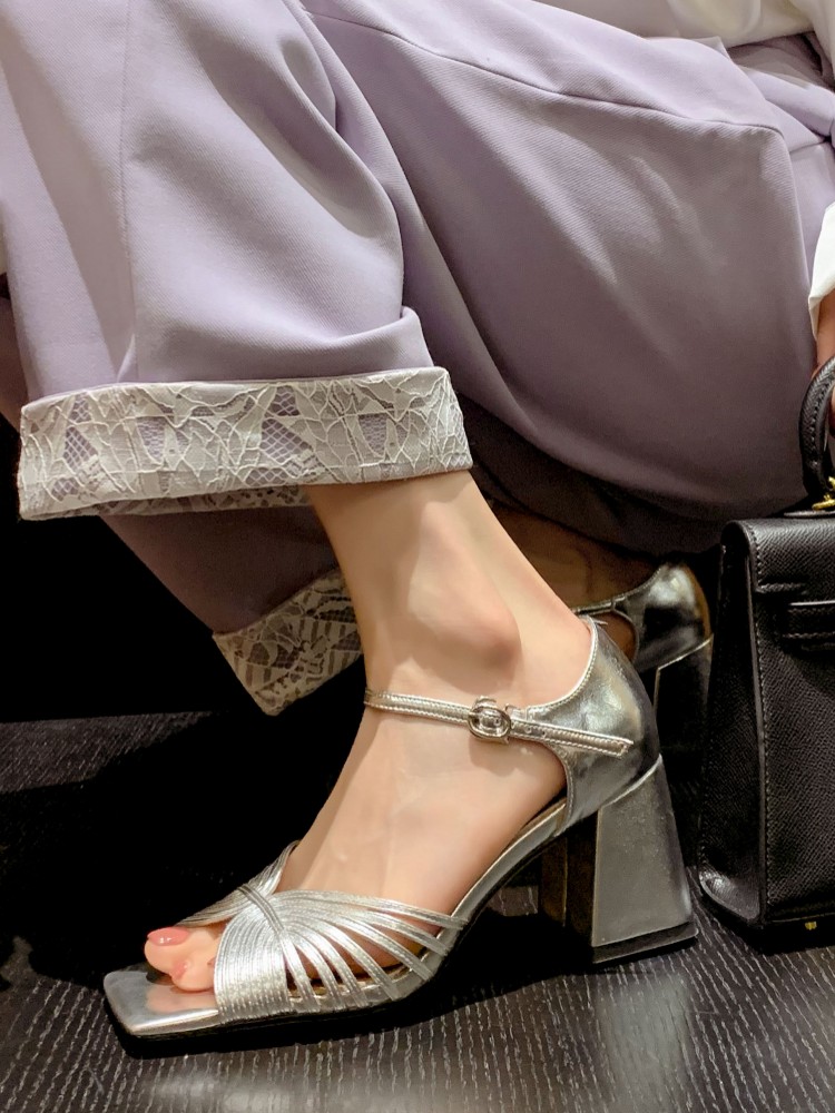 Elegant Women High Heels Hollo - огляд і ціна Leather Work Outfit