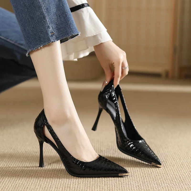 Fashion Patent Leather Women H - огляд і ціна Leather Work Outfit