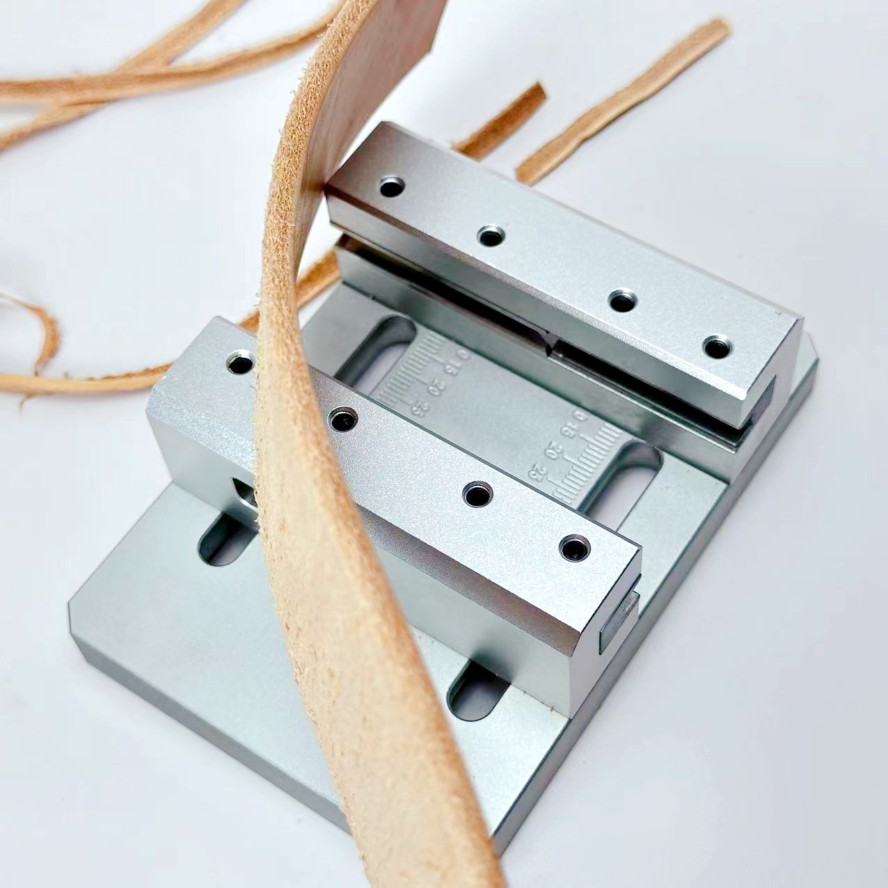 Belt Edge Trimming Machine Bel - огляд і ціна Leatherwork Tools